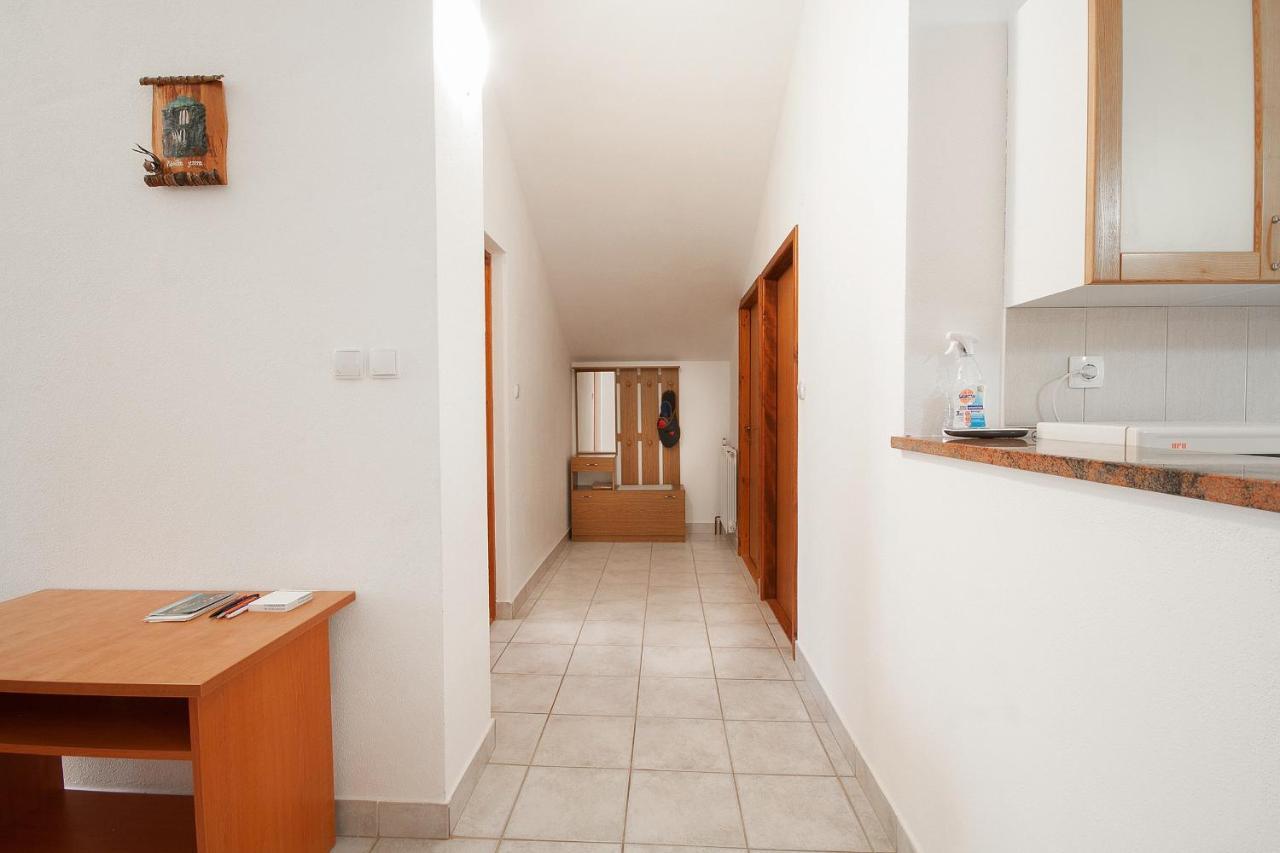 Giga Apartment Rakovica Exterior photo